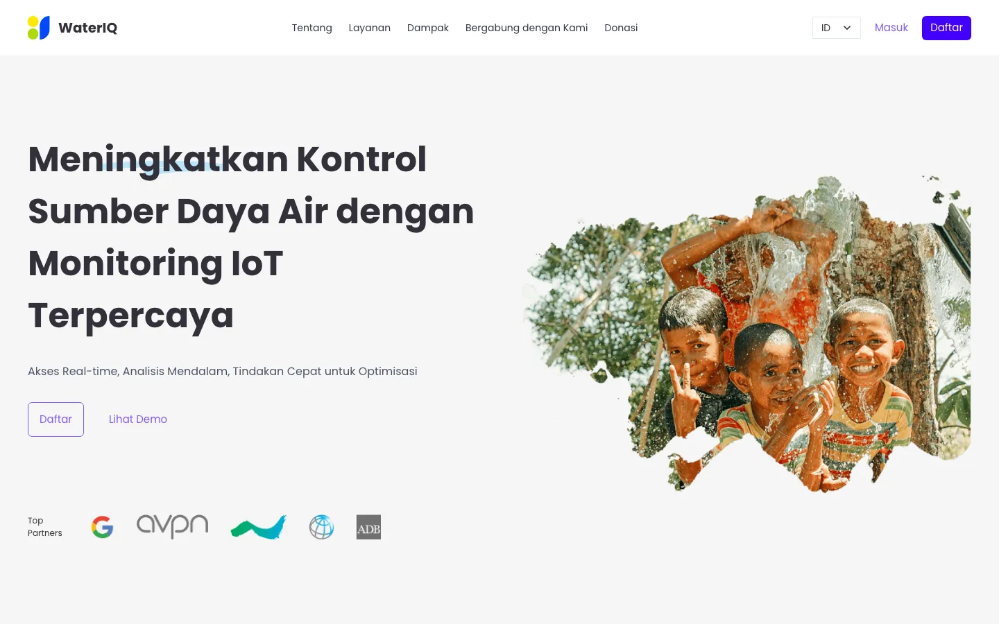 Halaman depan WaterIQ, pemantauan air bersih berbasis IoT